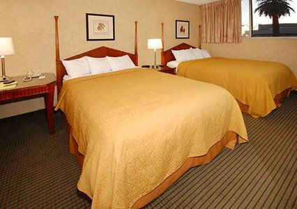 Quality Inn & Suites Downtown Феникс Номер фото